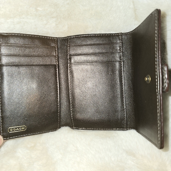 NEW Coach Wallet - Picture 2 of 5